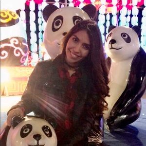 Meet your Posher, Perla